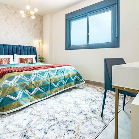 Inf25E- Tastefully Furnished Flat, Estepona Center Exterior photo